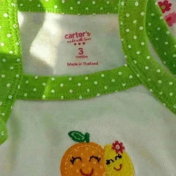 Adorable Carters Onesiea 3m EUC - Picture 3 of 4